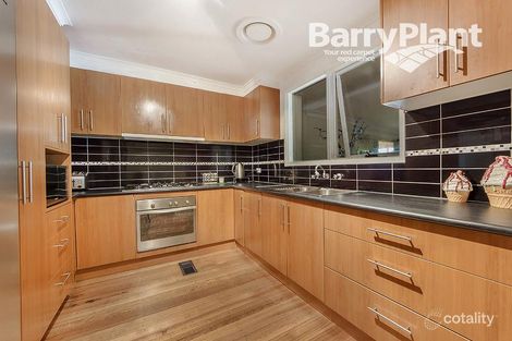 Property photo of 24 Grevillea Road Kings Park VIC 3021