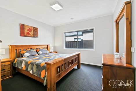 Property photo of 21 Beresford Road Wollert VIC 3750