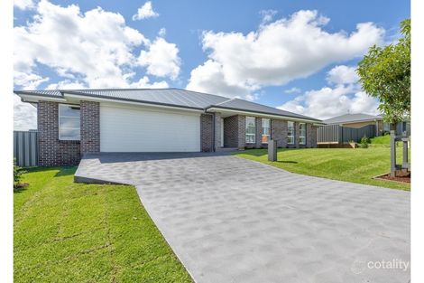 17 Hilltop Gr, Cliftleigh, NSW 2321