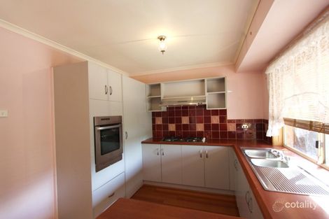 Property photo of 4 Newark Close Werribee VIC 3030