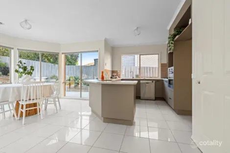 Property photo of 53 Dobson Way Warrnambool VIC 3280