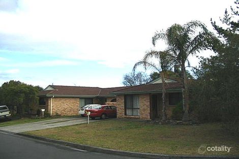 3 White Cedar Cl, Green Point, NSW 2251