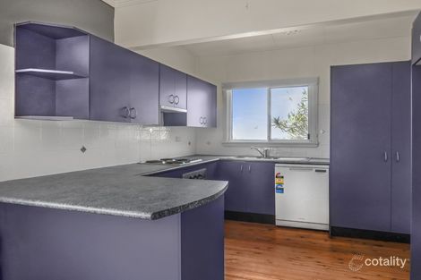 Property photo of 10 Dampier Boulevard Killarney Vale NSW 2261