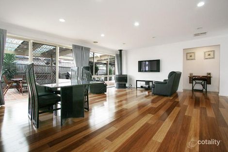 Property photo of 14 Regency Rise Chirnside Park VIC 3116