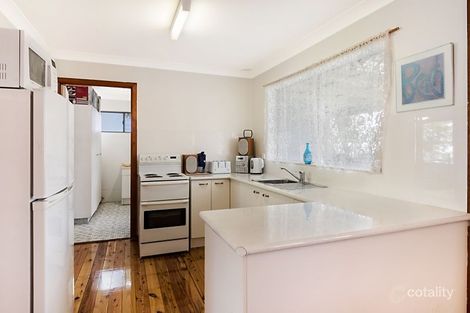 Property photo of 41 Scenic Drive Budgewoi NSW 2262