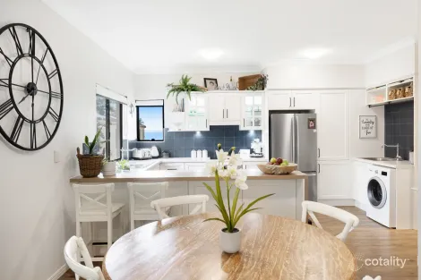 Property photo of 4/27 South Esplanade Bongaree QLD 4507