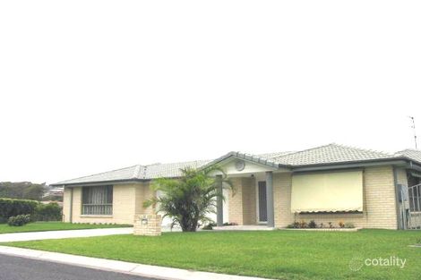 1/2 Thora Cl, Forster, NSW 2428