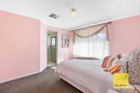 Property photo of 3 Symes Close Seville Grove WA 6112