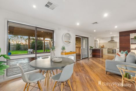 Property photo of 31 Roseman Road Chirnside Park VIC 3116