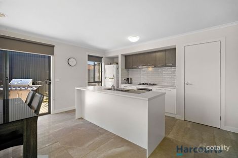 Property photo of 12 Angus Close Delacombe VIC 3356