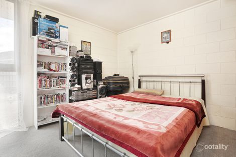 Property photo of 1/4 Tyrone Street Werribee VIC 3030