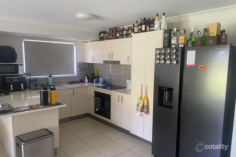 Property photo of 2/11 Raffia Street Rural View QLD 4740