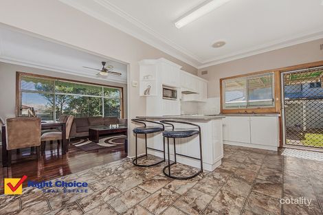 Property photo of 4 Boronia Avenue Windang NSW 2528