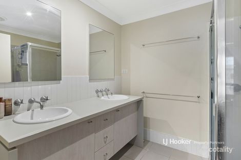 Property photo of 15 Aldea Place Stretton QLD 4116