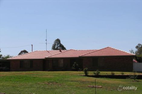 3 Neville St, Meringandan West, QLD 4352