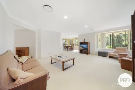 Property photo of 12 Glen Haven Drive Kew NSW 2439