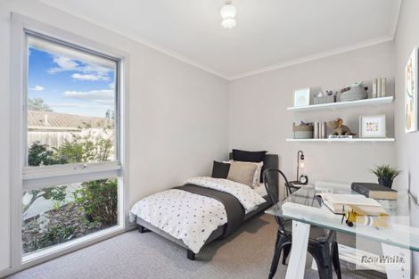 Property photo of 2 Angourie Crescent Taylors Lakes VIC 3038