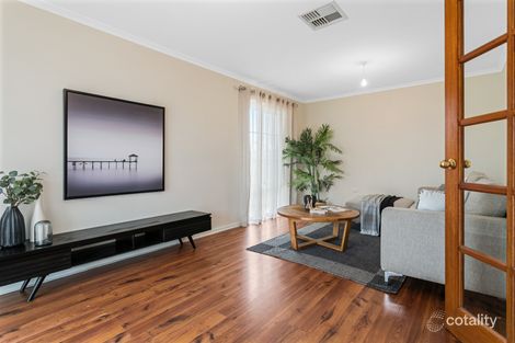 Property photo of 61 Penneys Hill Road Hackham SA 5163
