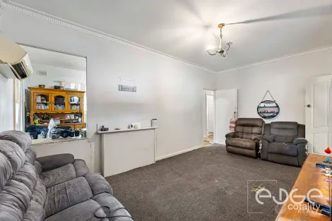 Property photo of 15 Crisp Road Elizabeth Downs SA 5113