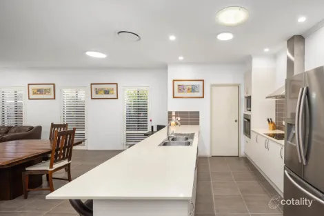 Property photo of 31 Haig Street Wynnum West QLD 4178