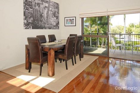 Property photo of 27 Grevillia Avenue Southport QLD 4215