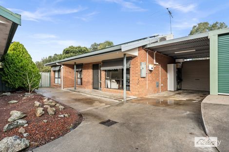Property photo of 2/11 McMahon Place West Wodonga VIC 3690