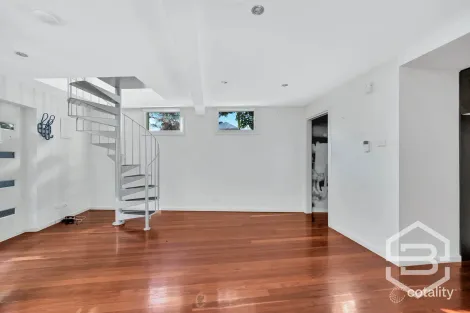 Property photo of 2 Smith Street Kensington VIC 3031