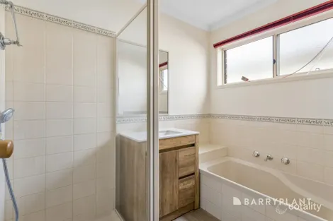 Property photo of 145 Third Avenue Rosebud VIC 3939