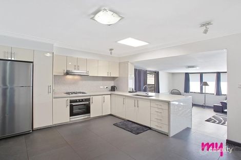 Property photo of 28 Poplar Crescent Bradbury NSW 2560