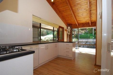 Property photo of 40 Crossing Road Aberfoyle Park SA 5159