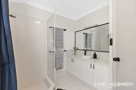 Property photo of 11 Dryandra Elbow Atwell WA 6164