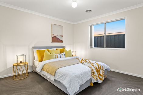 Property photo of 19 Northumbria Street Cranbourne East VIC 3977