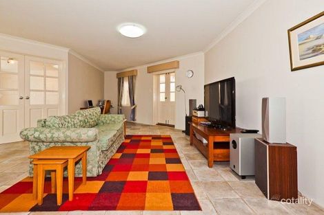Property photo of 15 Oakworth Meander Tapping WA 6065