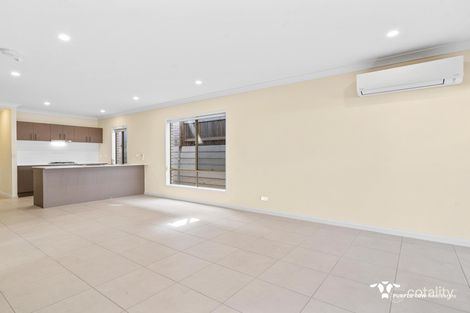 Property photo of 7 Hamersley Court Spring Mountain QLD 4300