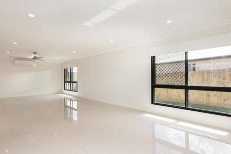 Property photo of 37 Paddy Circuit Ormeau QLD 4208
