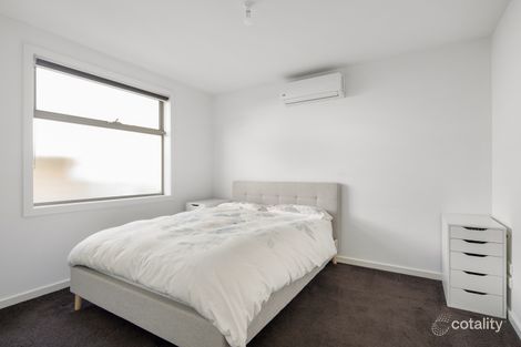 Property photo of 2/2 Clarinda Road Essendon VIC 3040