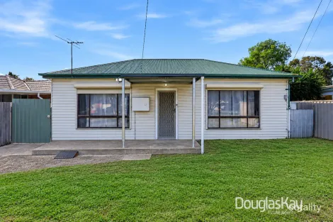 8 CONRAD ST, ST ALBANS, VIC 3021