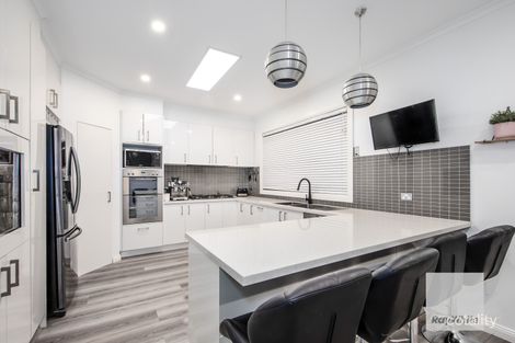 Property photo of 8 Stayton Close Deer Park VIC 3023