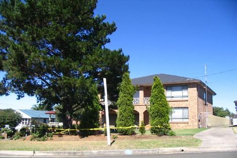 Property photo of 1 Power Drive Mount Warrigal NSW 2528