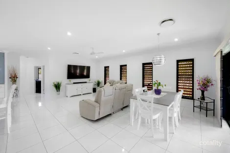 Property photo of 35 Jumbuck Court Glen Eden QLD 4680