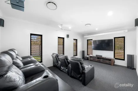 Property photo of 35 Jumbuck Court Glen Eden QLD 4680