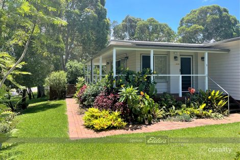 1 Frazer Ave, Green Point, NSW 2428