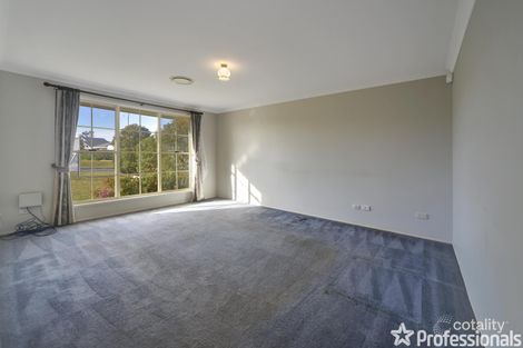 Property photo of 31 Sheraton Circuit Bomaderry NSW 2541