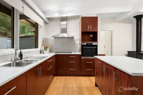 Property photo of 51 Weerona Way North Warrandyte VIC 3113