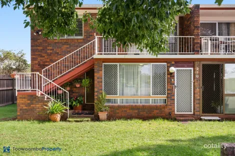 Property photo of 2/210 Russell Street Newtown QLD 4350