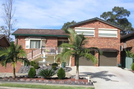 8 Kavenagh Cl, Prairiewood, NSW 2176