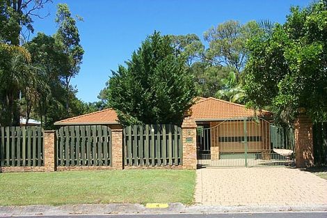 4 John Munro Ct, Carrara, QLD 4211