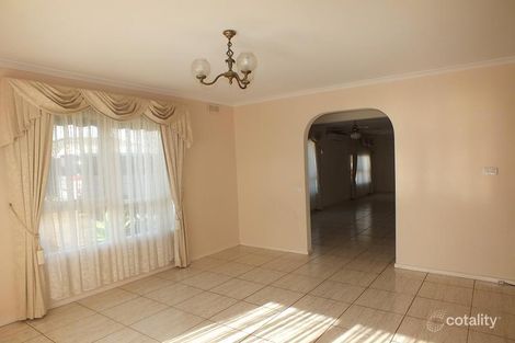 Property photo of 8 Stevenage Crescent Deer Park VIC 3023