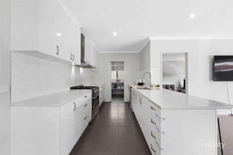 Property photo of 7 Guava Street Kalkallo VIC 3064