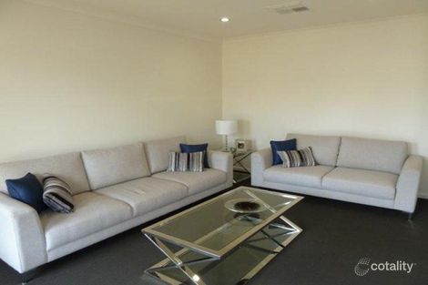 Property photo of 211 Rivergum Drive East Albury NSW 2640